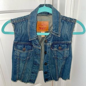 Levi’s Denim Cropped Vest - XS